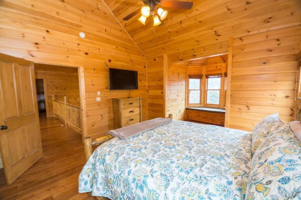Christmas Lodge-Secluded Near Downtown Blue Ridge Ngoại thất bức ảnh