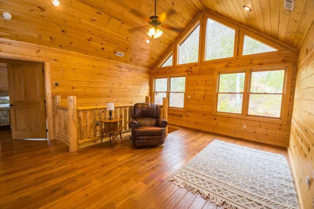 Christmas Lodge-Secluded Near Downtown Blue Ridge Ngoại thất bức ảnh